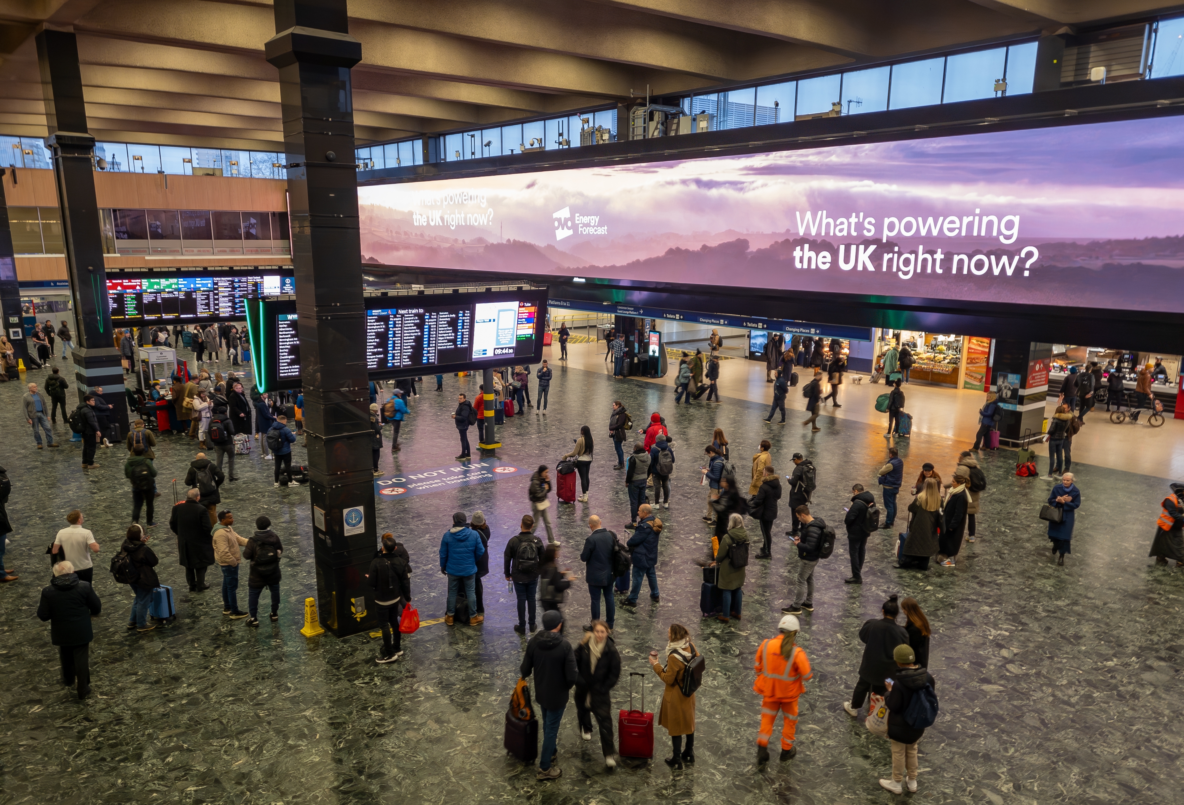 Euston station ditches digital signage following criticism