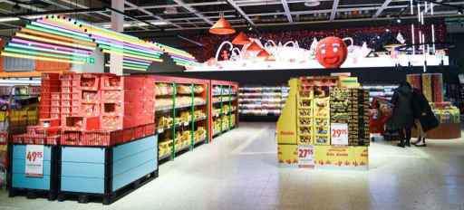 PPDS powers Swedish supermarket with giant LED display and digital signage