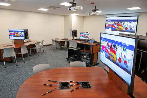 Extron NAV AVoIP system stimulates active learning at Endicott College