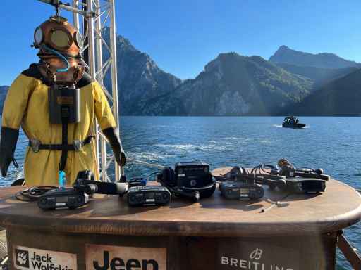 Clear-Com system brings divers to new depths in “sound of the Earth” dive