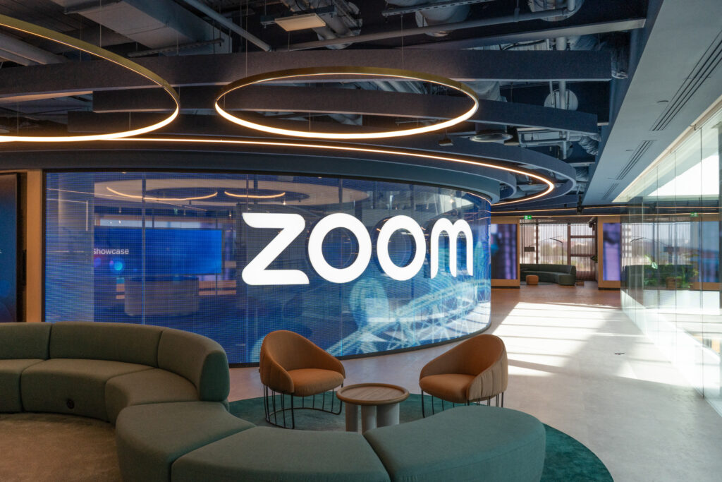 Zoom and Mitel announce partnership for UC&amp;C