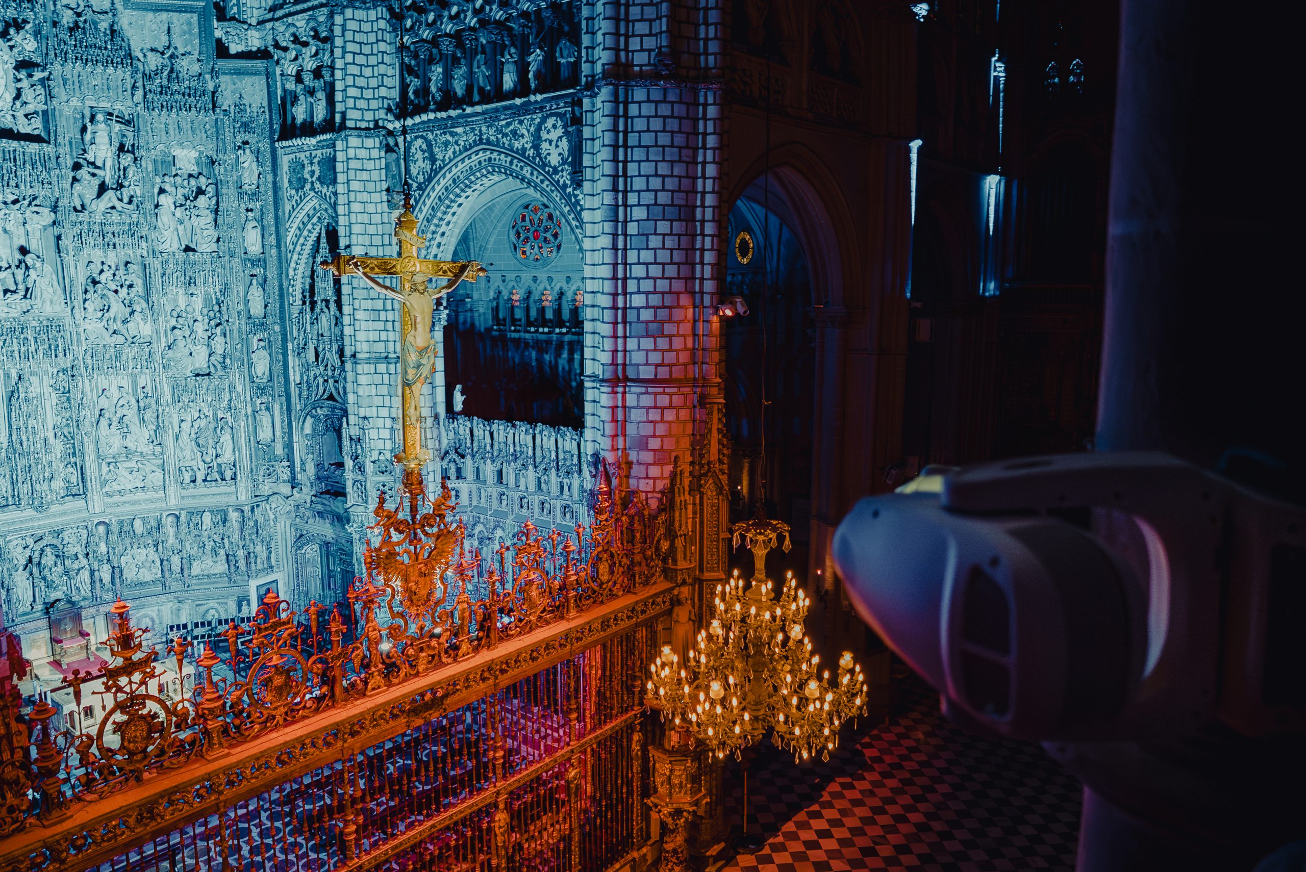 Immersive installation combines LD Systems and Cameo in Toledo Cathedral