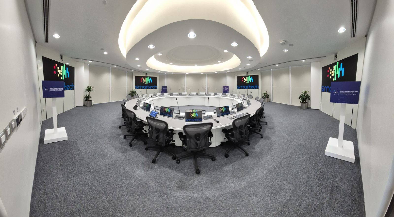 Government processes go paperless with new boardroom technology