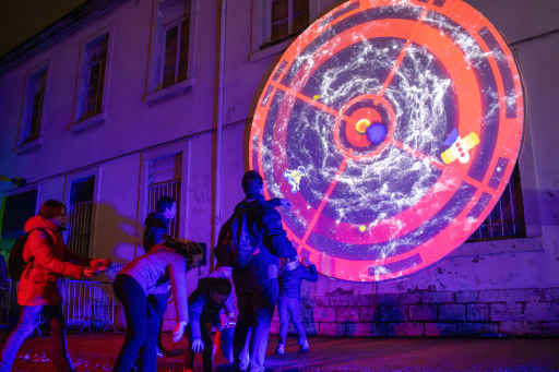 Modulo Kinetic powers giant interactive game during Lyon&#039;s Festival of Lights