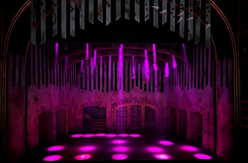 Lighting designer Juanjo Llorens illuminates musical with Cameo